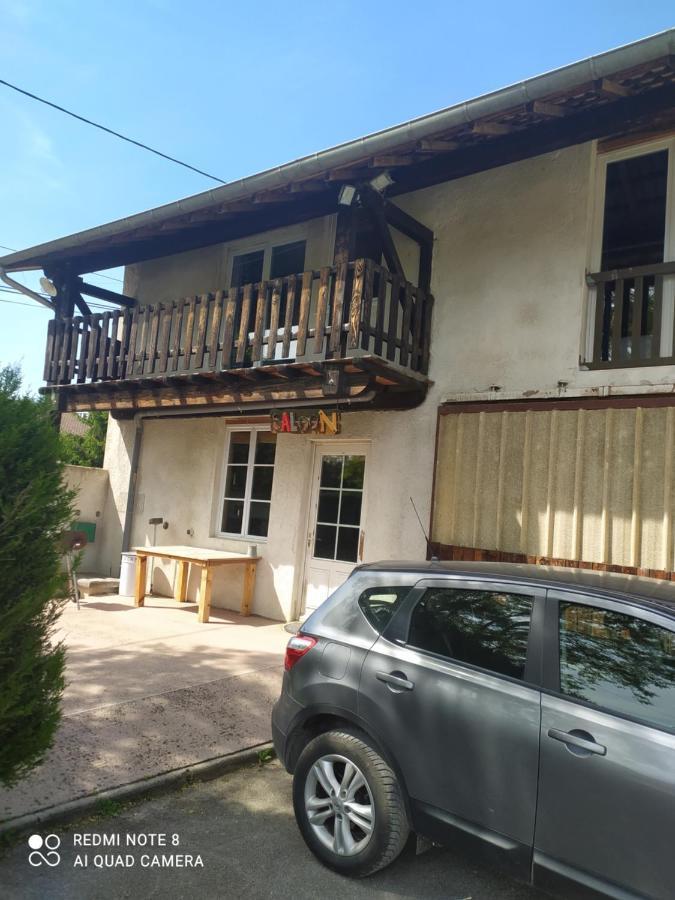 ホテル Le Saloon Chazey-sur-Ain エクステリア 写真